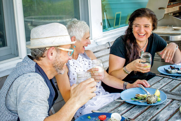 ALEX GUARNASCHELLI & CLAUDIA FLEMING PAIR UP FOR A CULINARY COOKOUT